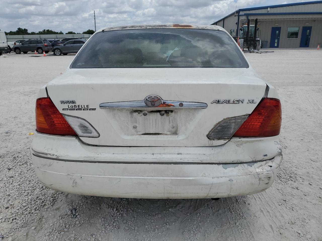 4T1BF28B32U202119 2002 Toyota Avalon Xl