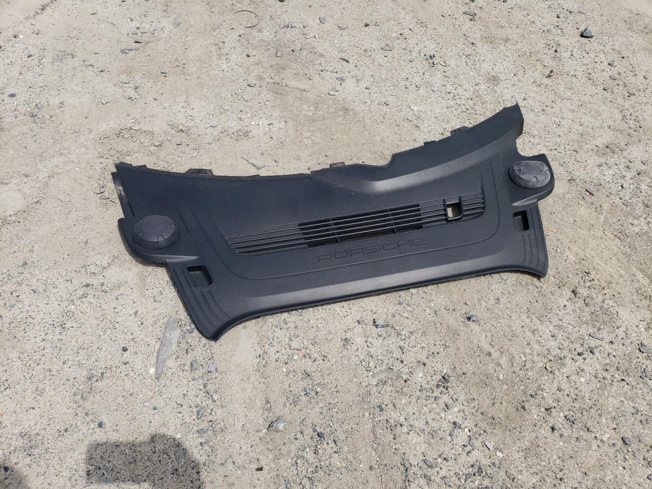 WP0AA2A81HS270520 2017 Porsche Cayman