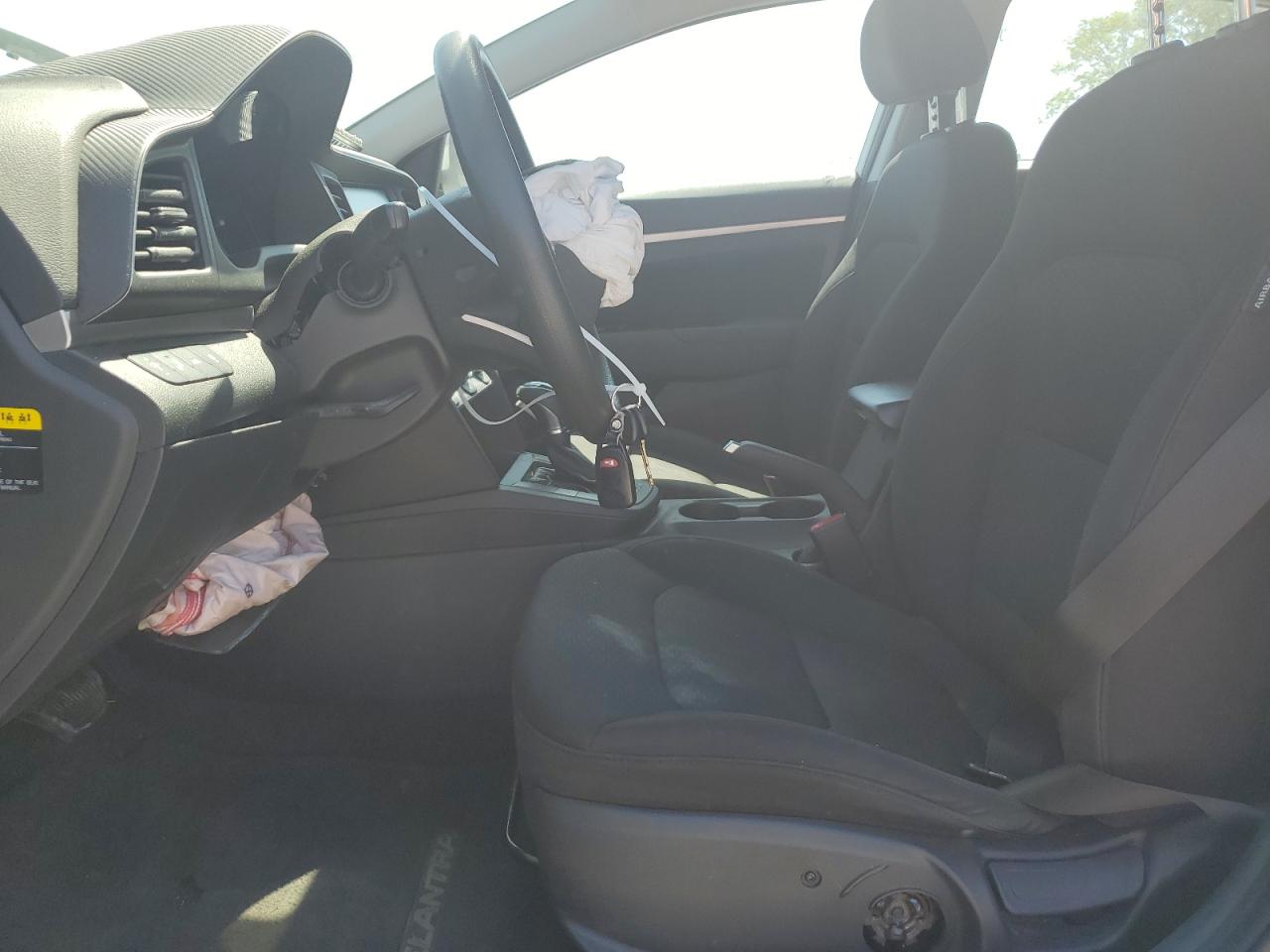 5NPD84LFXKH415480 2019 Hyundai Elantra Sel