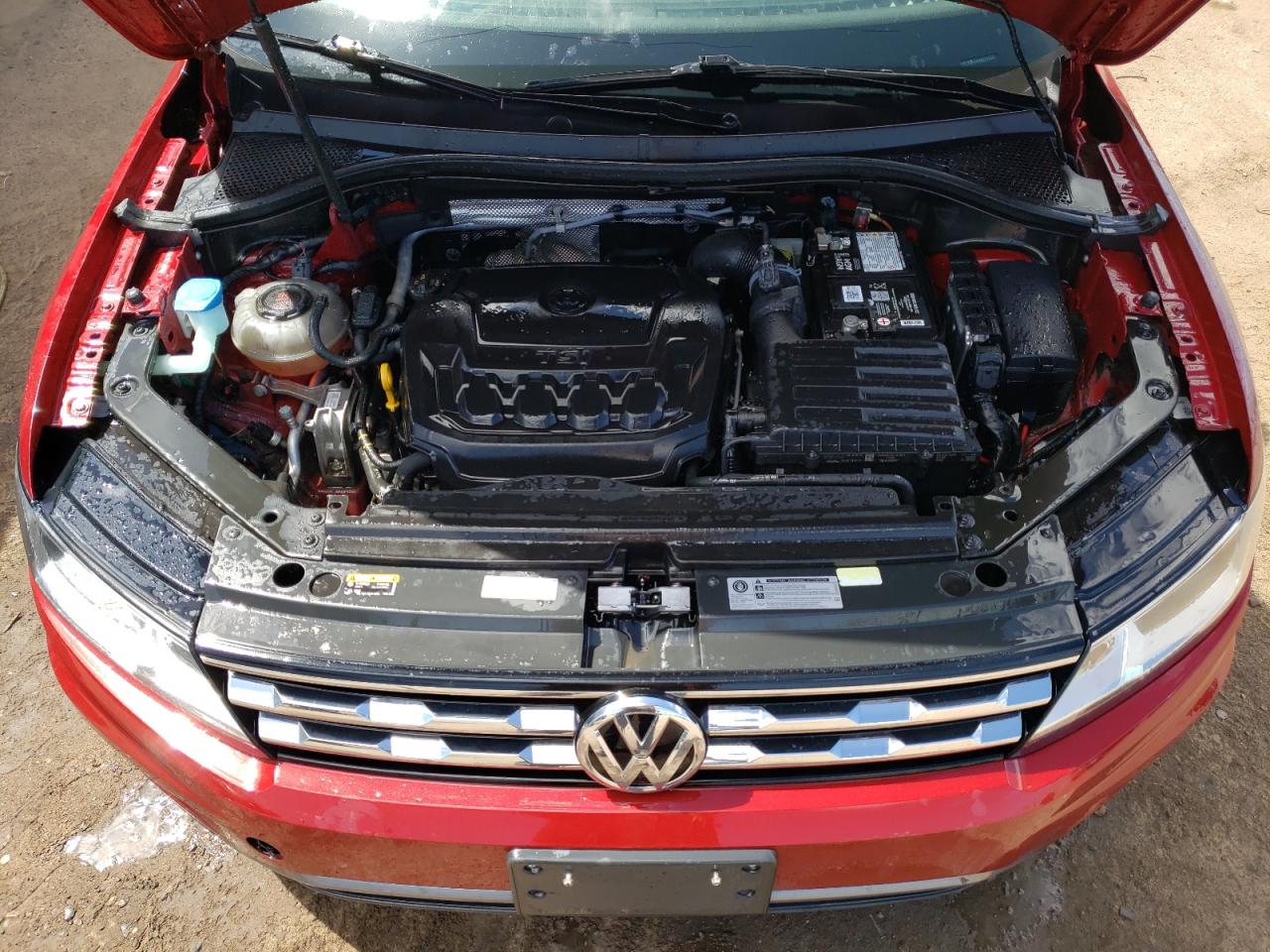 3VV1B7AX8JM214706 2018 Volkswagen Tiguan S