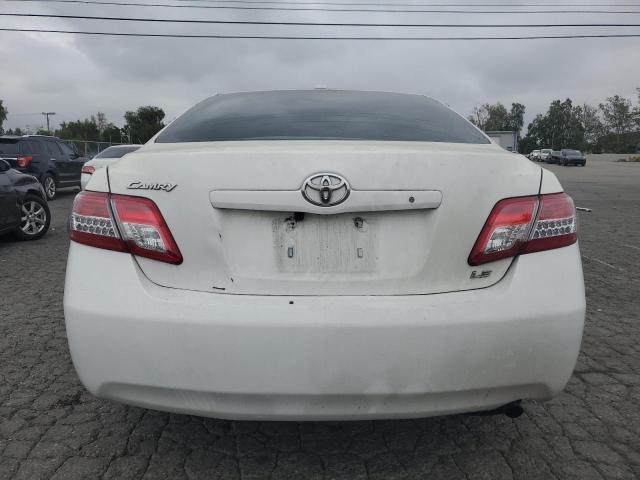 Lot #2494519231 2011 TOYOTA CAMRY BASE salvage car