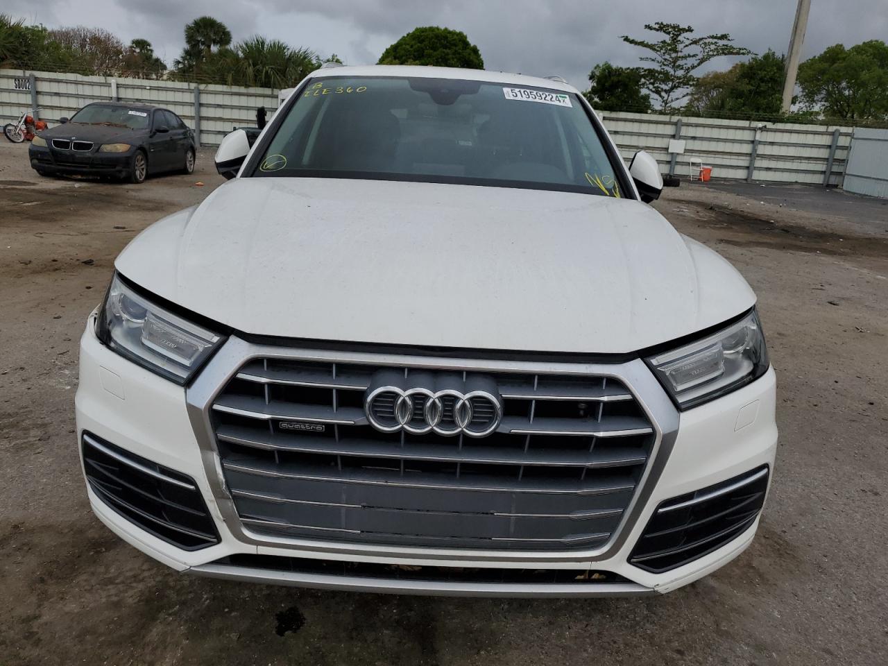 WA1ANAFY1J2187435 2018 Audi Q5 Premium