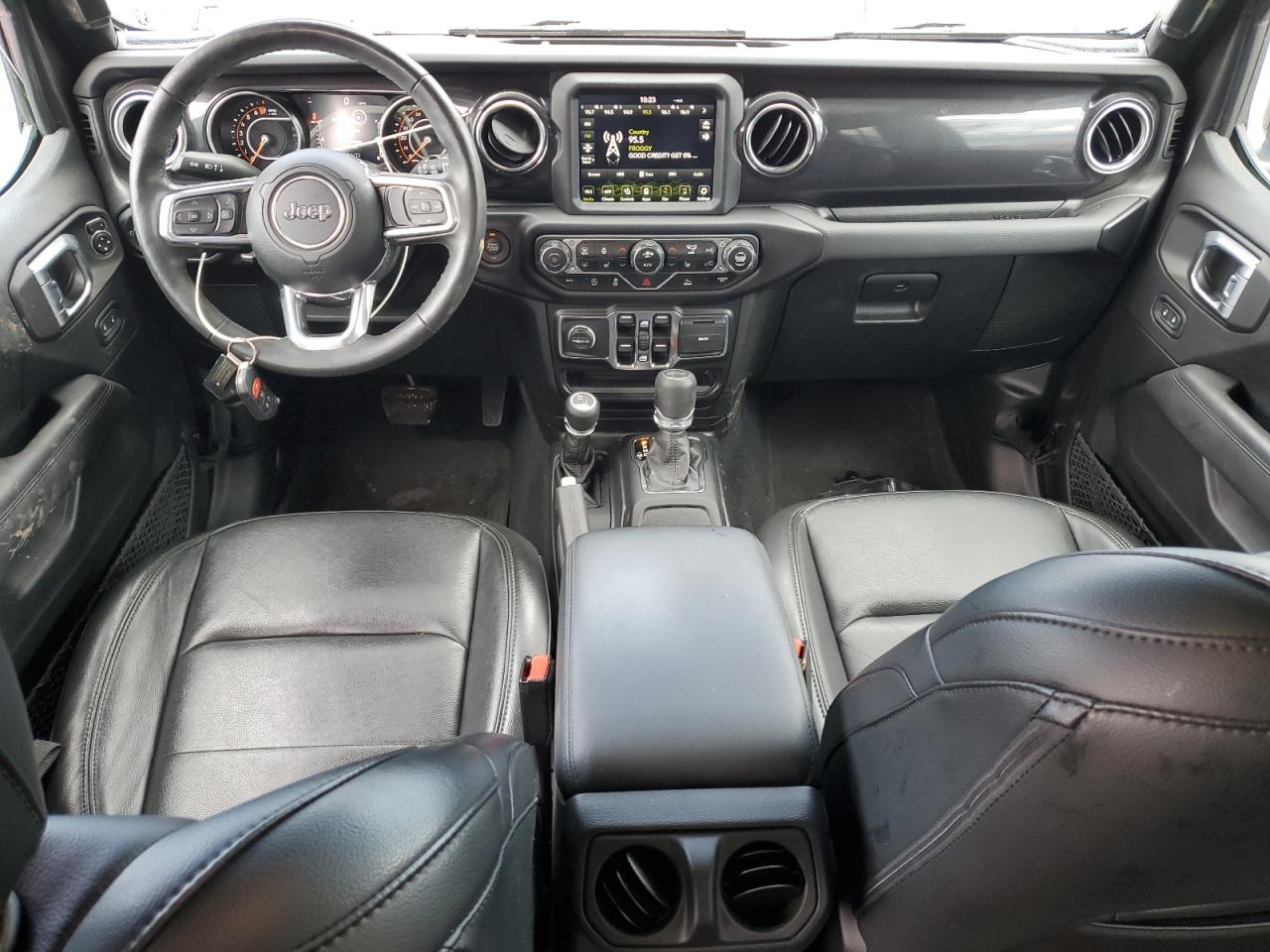 1C4HJXEGXNW180977 2022 Jeep Wrangler Unlimited Sahara