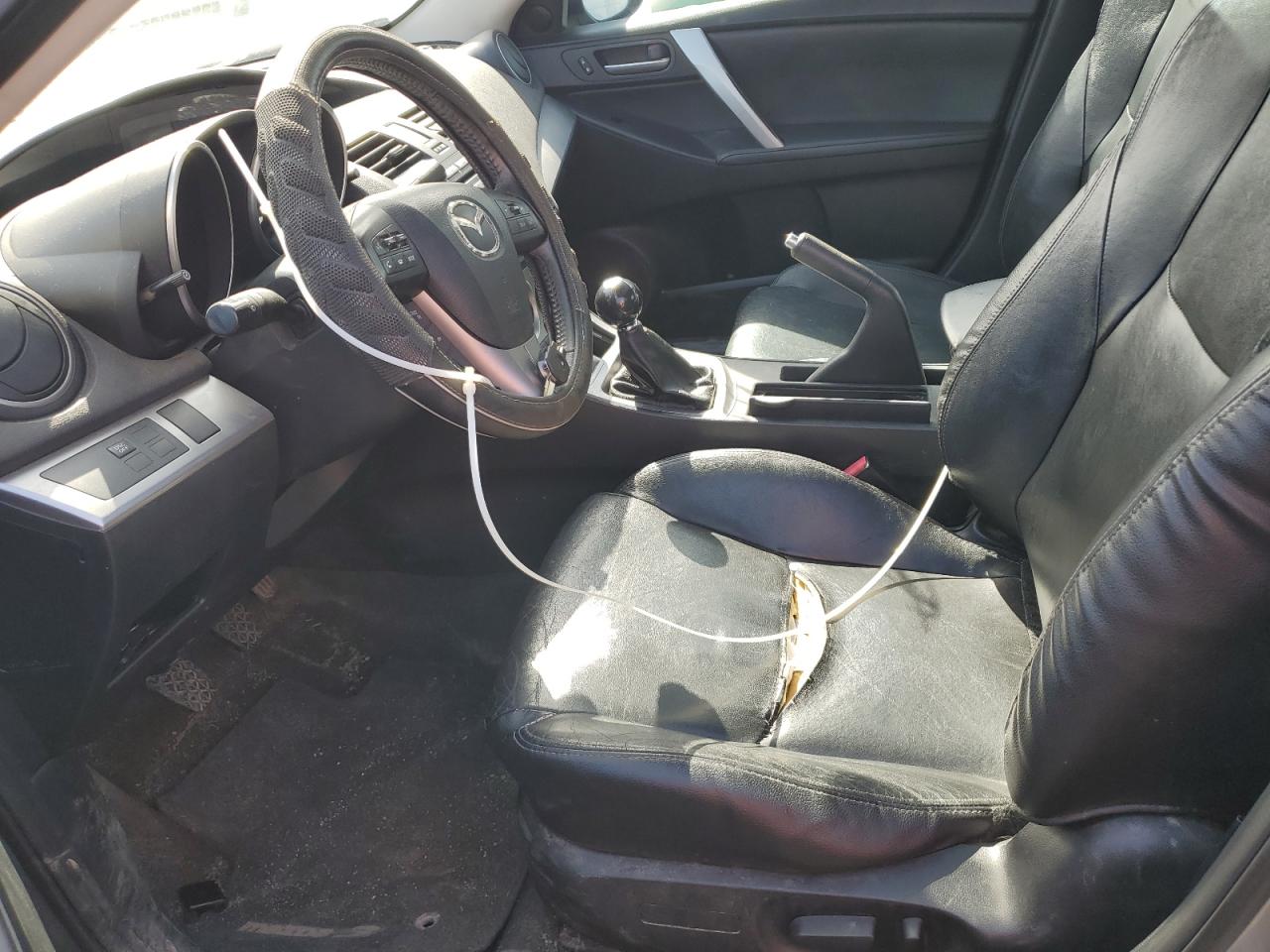 JM1BL1W63B1368543 2011 Mazda 3 S