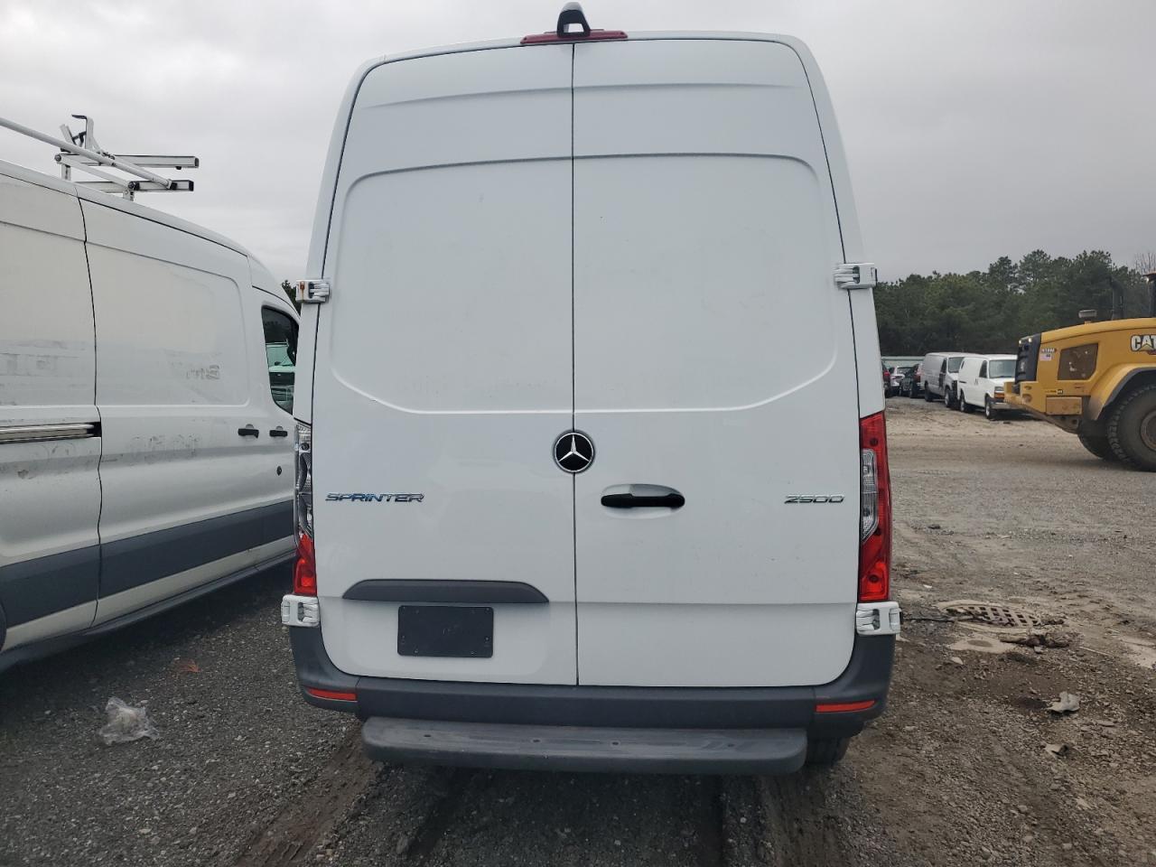 W1W4DBHY5MT045259 2021 Mercedes-Benz Sprinter 2500