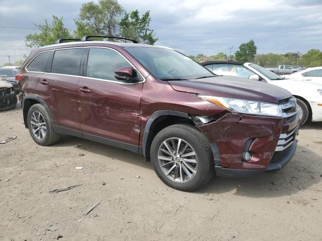 2019 Toyota Highlander Se VIN: 5TDJZRFHXKS729778 Lot: 51719194