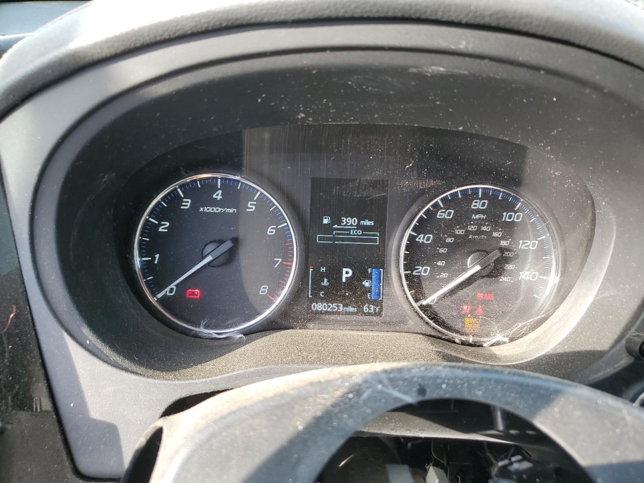 JA4AD3A38JZ011838 2018 Mitsubishi Outlander Se