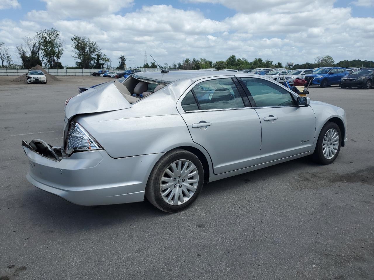 3FADP0L33BR129698 2011 Ford Fusion Hybrid