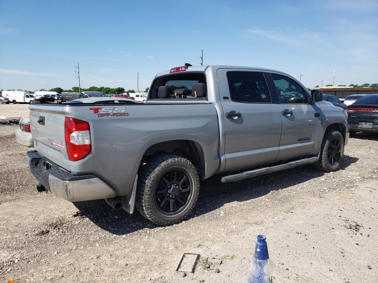 5TFEY5F10MX272640 2021 Toyota Tundra Crewmax Sr5