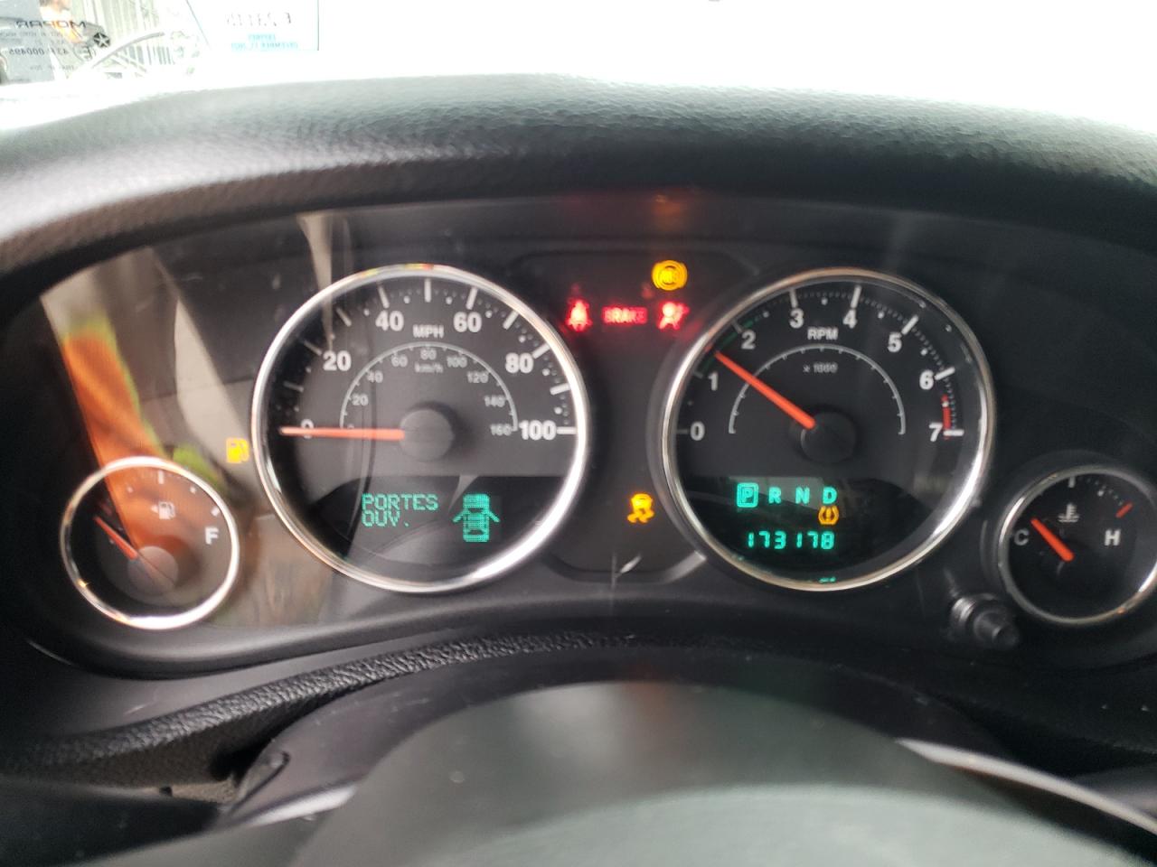 1C4GJWBG9DL566204 2013 Jeep Wrangler Sahara