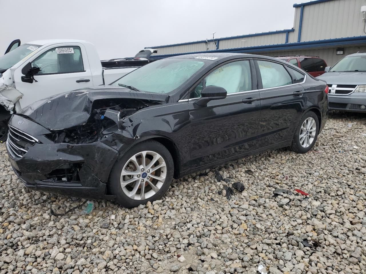 3FA6P0HD1LR147323 2020 Ford Fusion Se