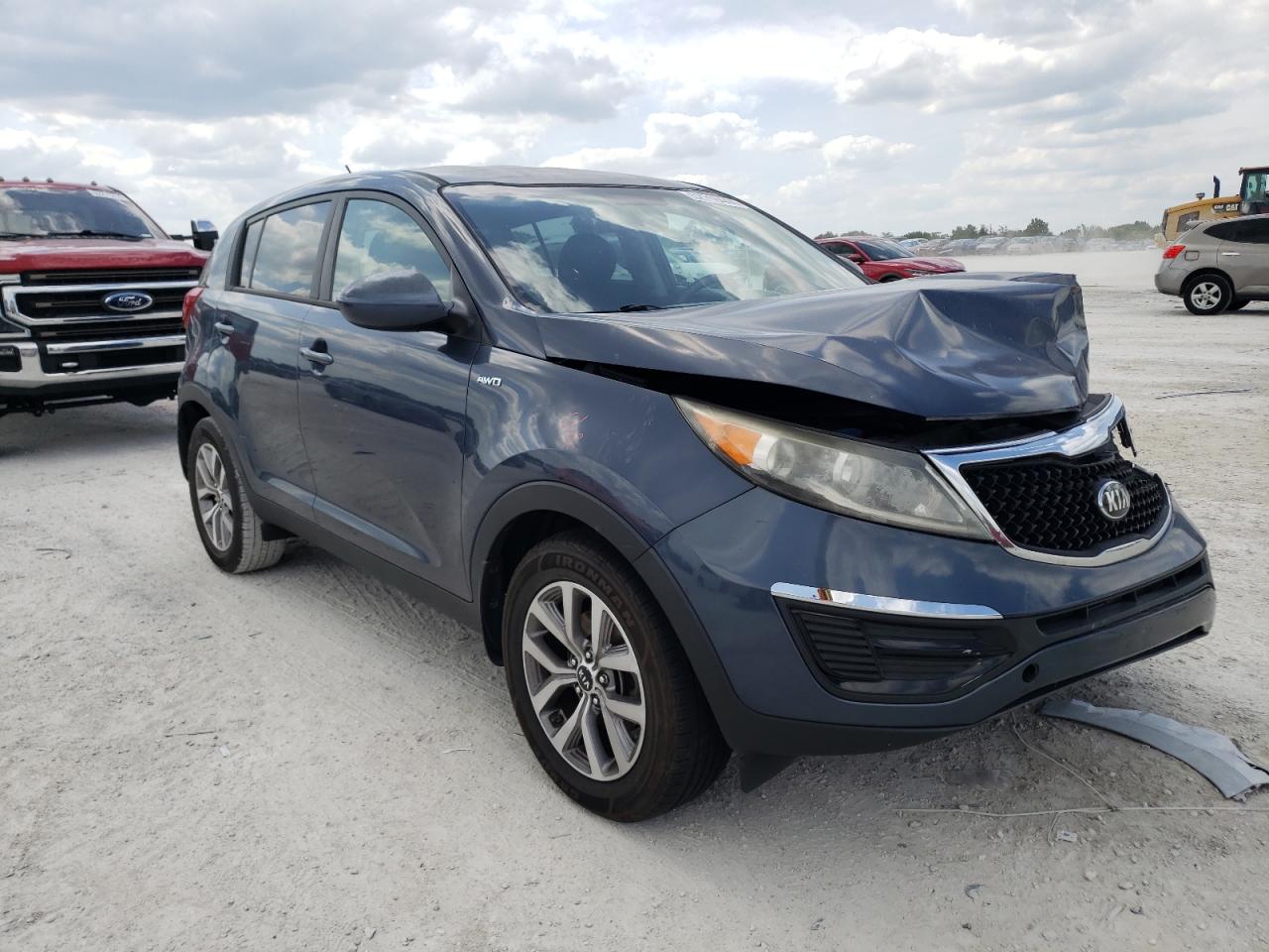 KNDPBCAC3F7748387 2015 Kia Sportage Lx