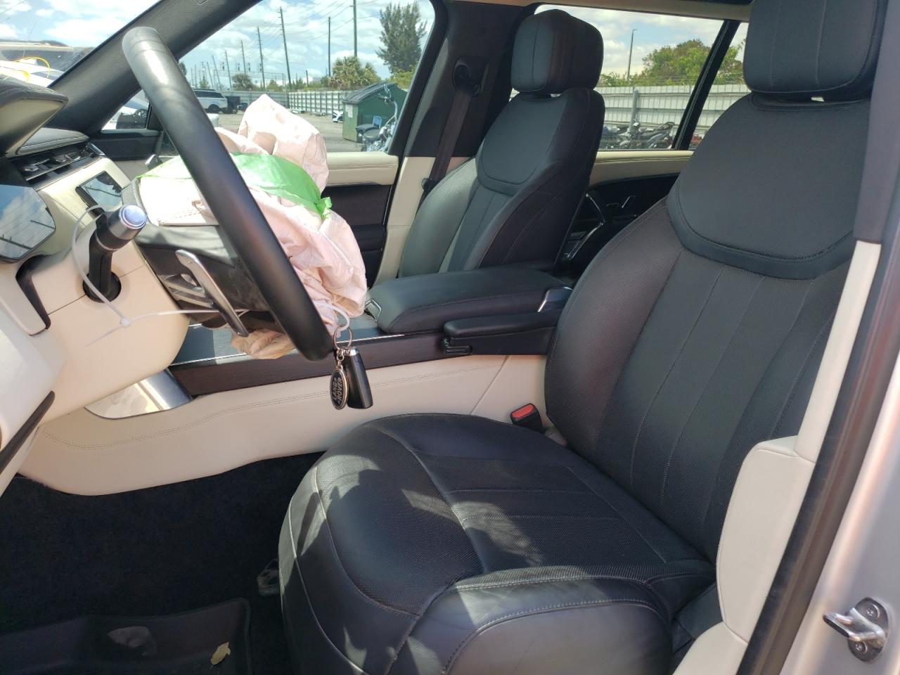 SALKPBE70NA002492 2022 Land Rover New Range Rover P530 Se