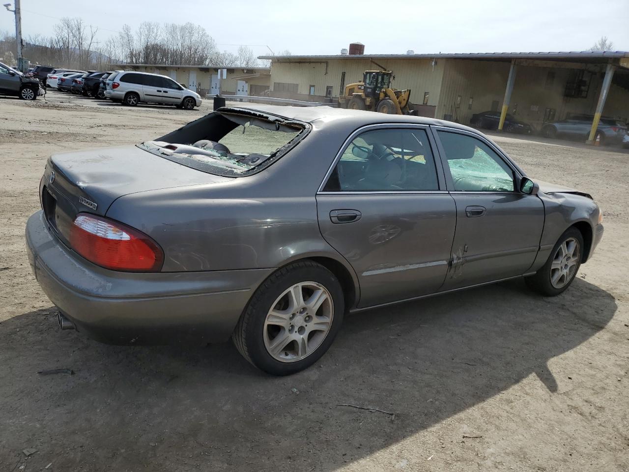 1YVGF22D525300724 2002 Mazda 626 Es