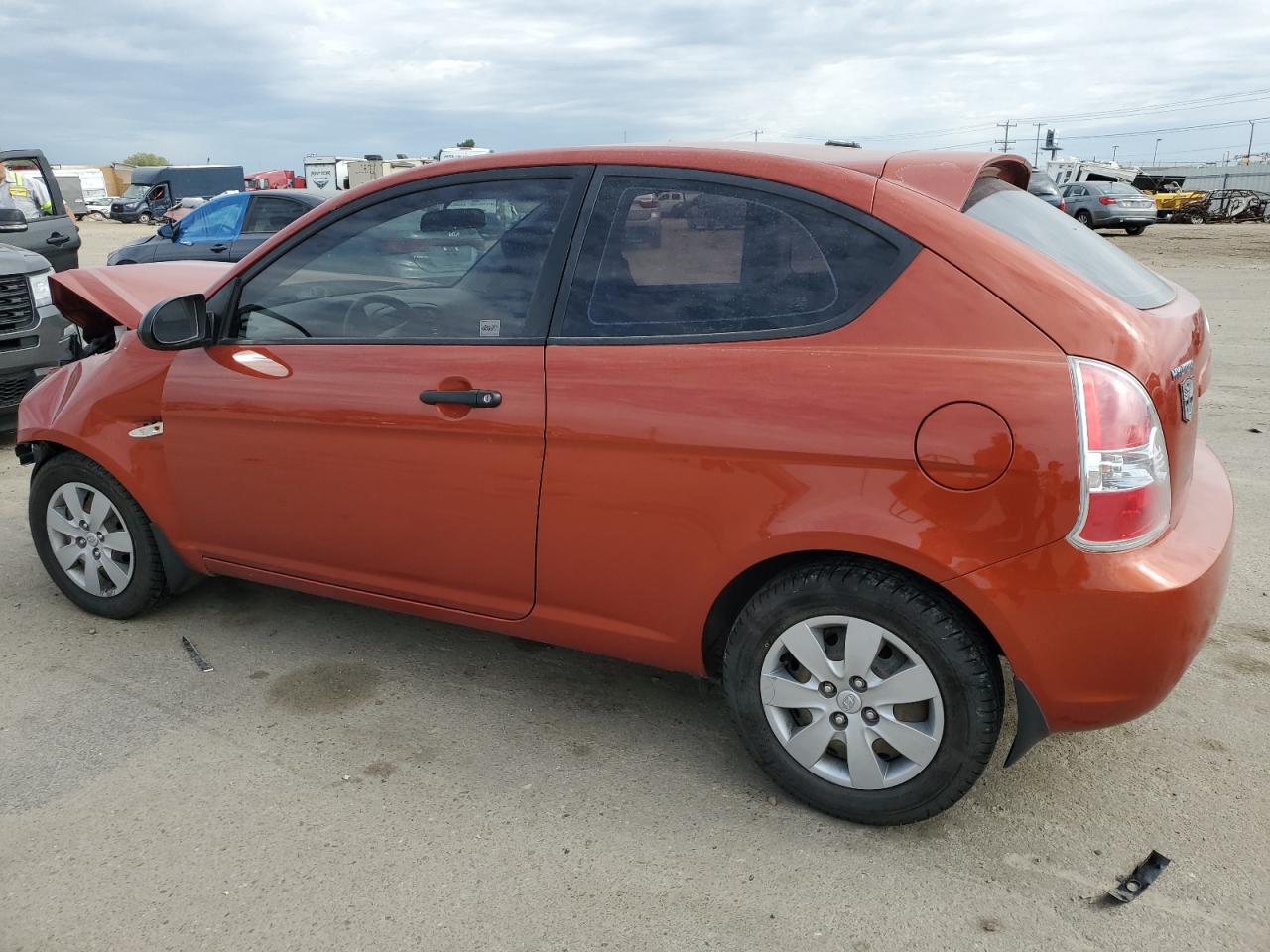 KMHCM36C68U086595 2008 Hyundai Accent Gs