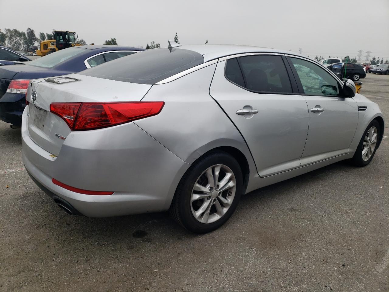 5XXGN4A72CG003519 2012 Kia Optima Ex