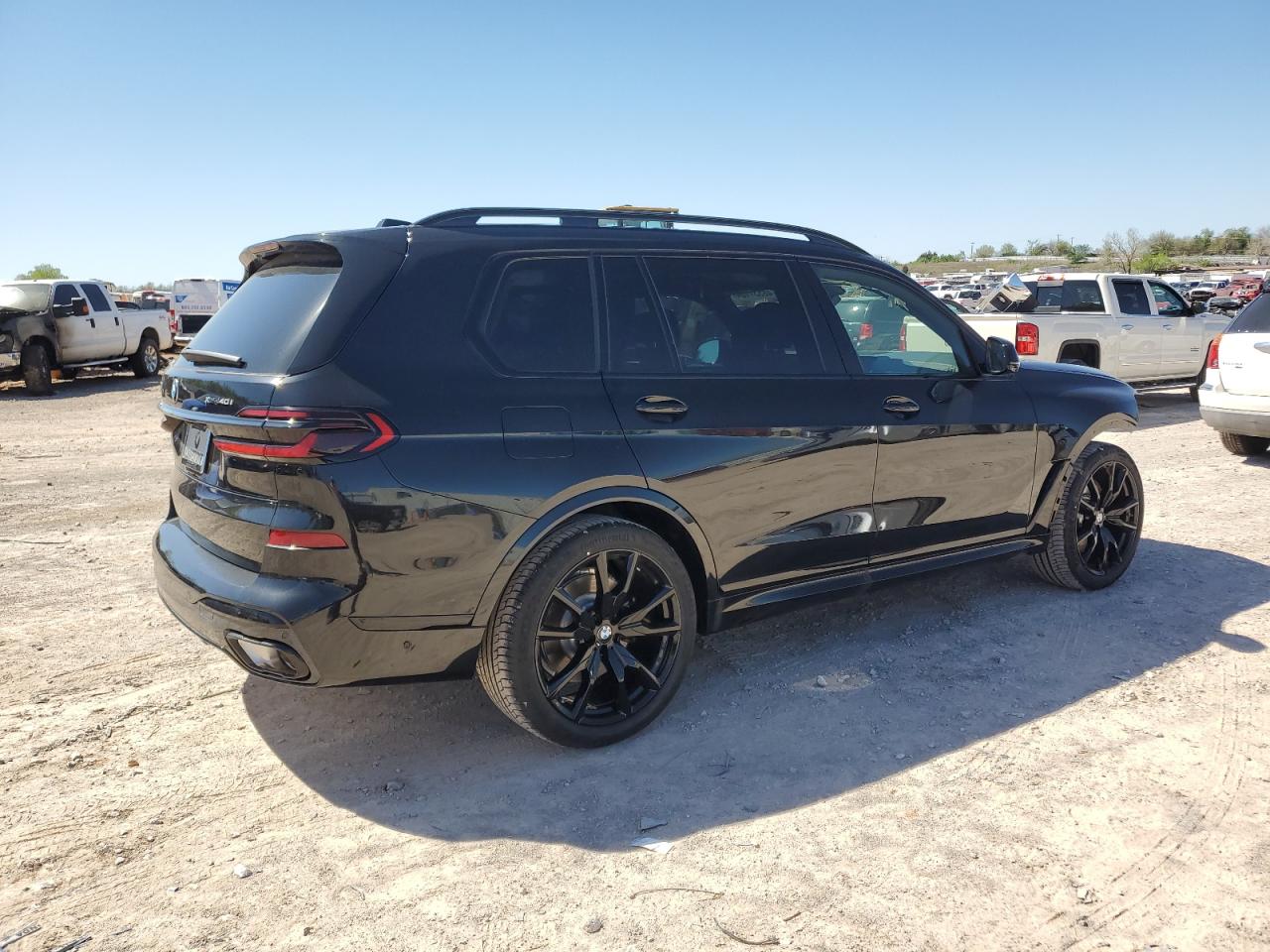 5UX23EM00R9U90437 2024 BMW X7 xDrive40I