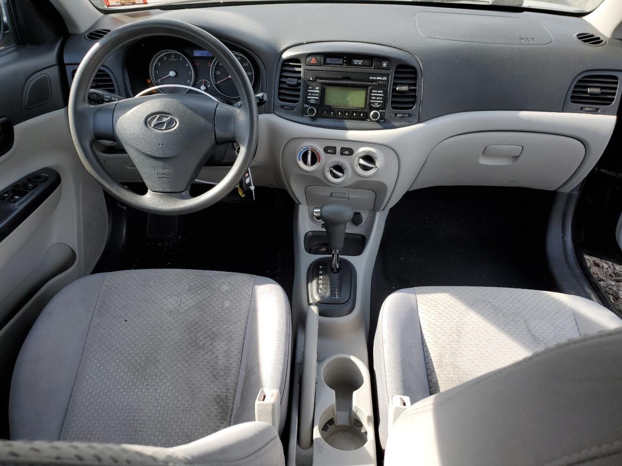 KMHCM3AC6BU198604 2011 Hyundai Accent Gl