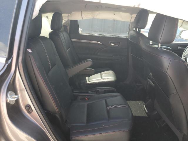 2019 Toyota Highlander Se VIN: 5TDJZRFH0KS621590 Lot: 51498924