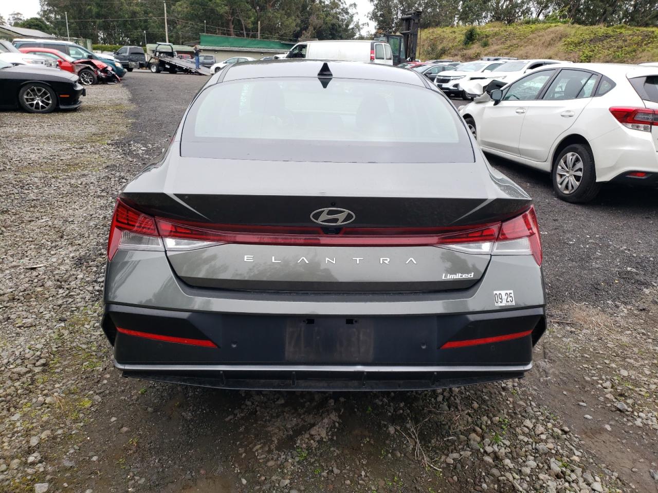 2024 Hyundai Elantra Limited vin: KMHLP4DG1RU641005