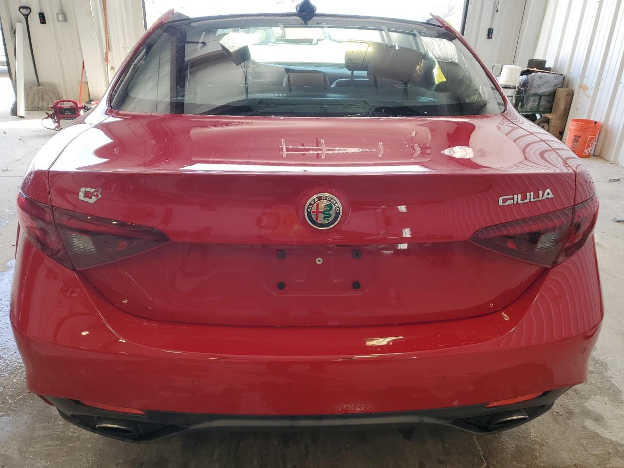 ZARFAEEN2J7577166 2018 Alfa Romeo Giulia Ti Q4