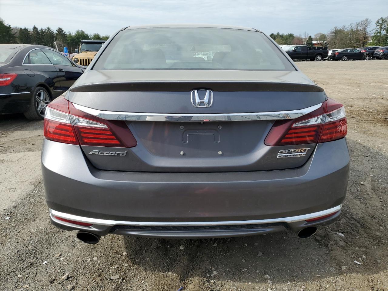 1HGCR2F19HA027414 2017 Honda Accord Sport Special Edition