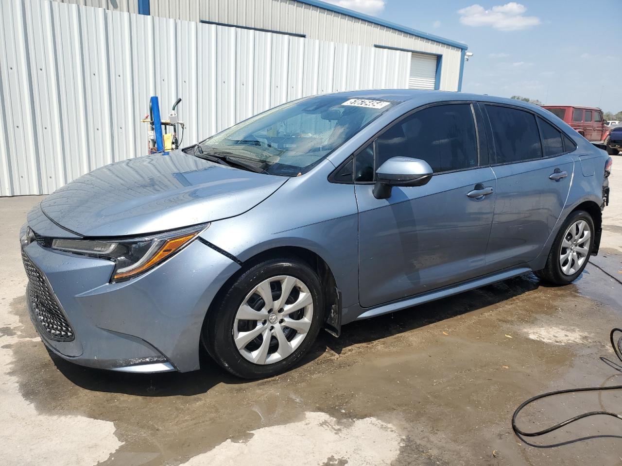 2020 Toyota Corolla Le vin: 5YFEPRAE9LP028891