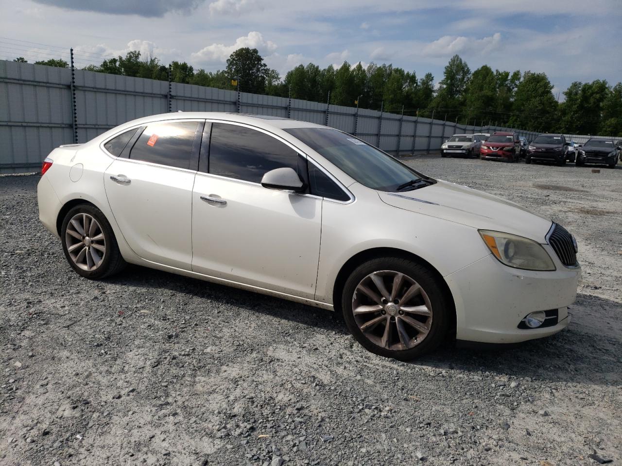 1G4PR5SK3E4236976 2014 Buick Verano Convenience