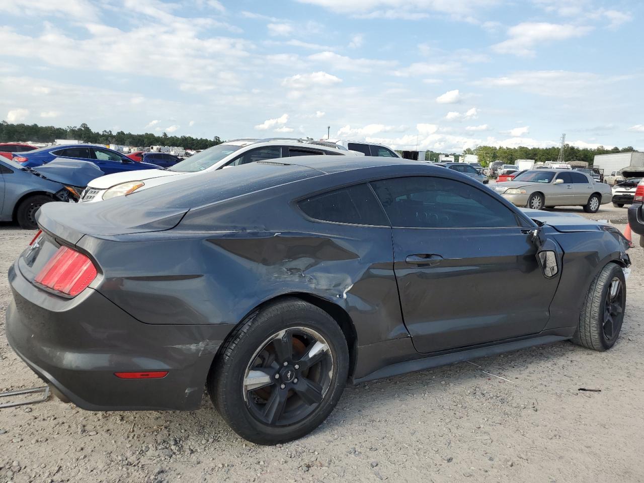 1FA6P8AM8H5301786 2017 Ford Mustang