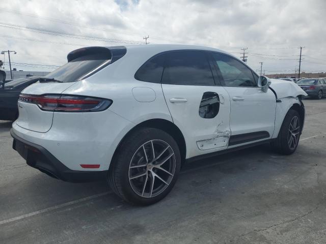 2023 Porsche Macan T VIN: WP1AA2A56PLB21498 Lot: 40776922