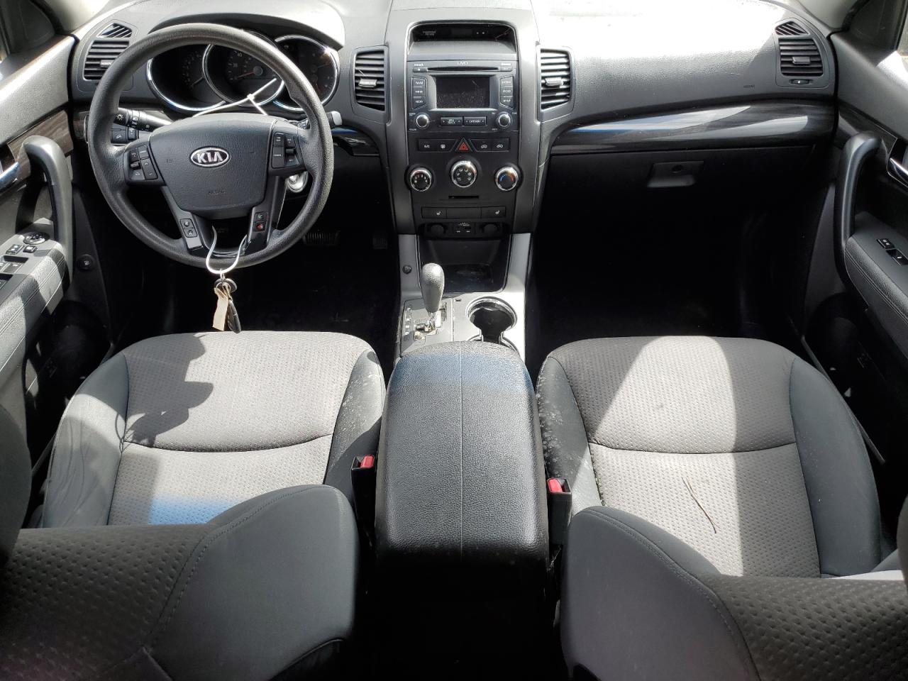 5XYKT3A61DG398999 2013 Kia Sorento Lx