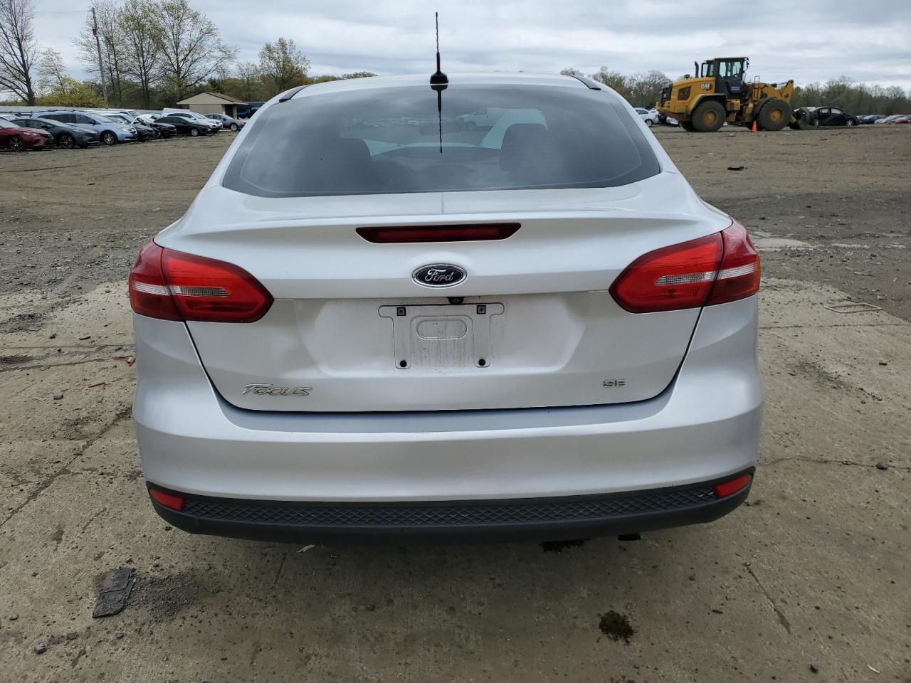 1FADP3F22GL319843 2016 Ford Focus Se