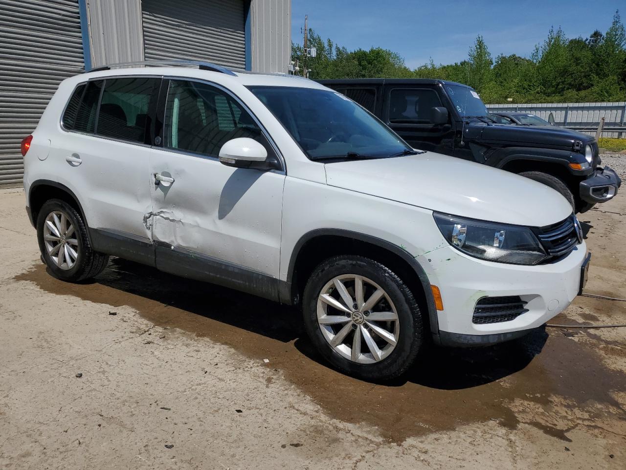 WVGRV7AX6HK022285 2017 Volkswagen Tiguan Wolfsburg