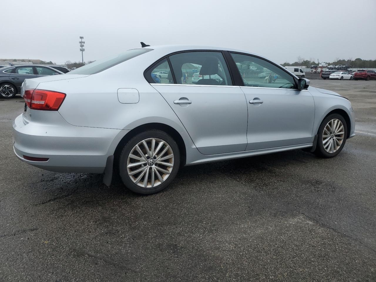 3VWD17AJ1FM215064 2015 Volkswagen Jetta Se