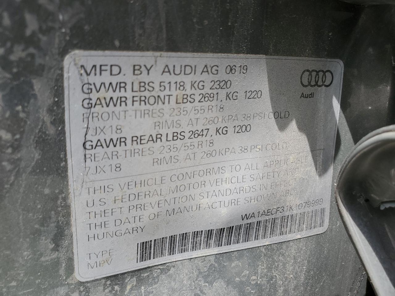 WA1AECF31K1079999 2019 Audi Q3 Premium