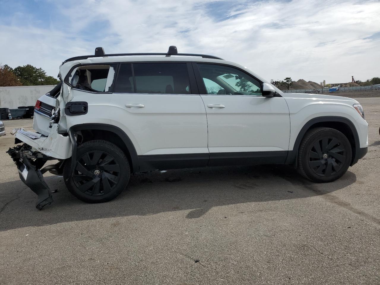 1V2KR2CA8RC502943 2024 Volkswagen Atlas Se