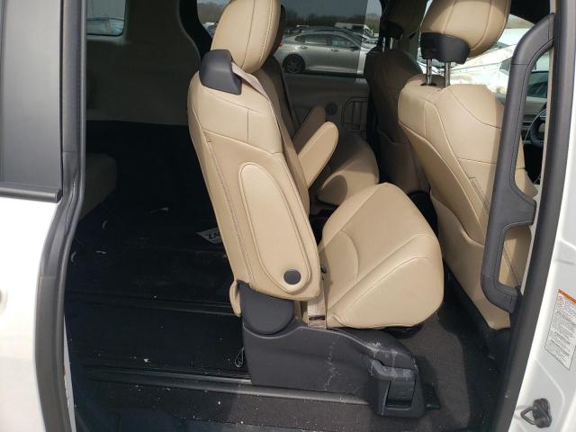 2023 TOYOTA SIENNA XLE - 5TDYSKFC7PS100713