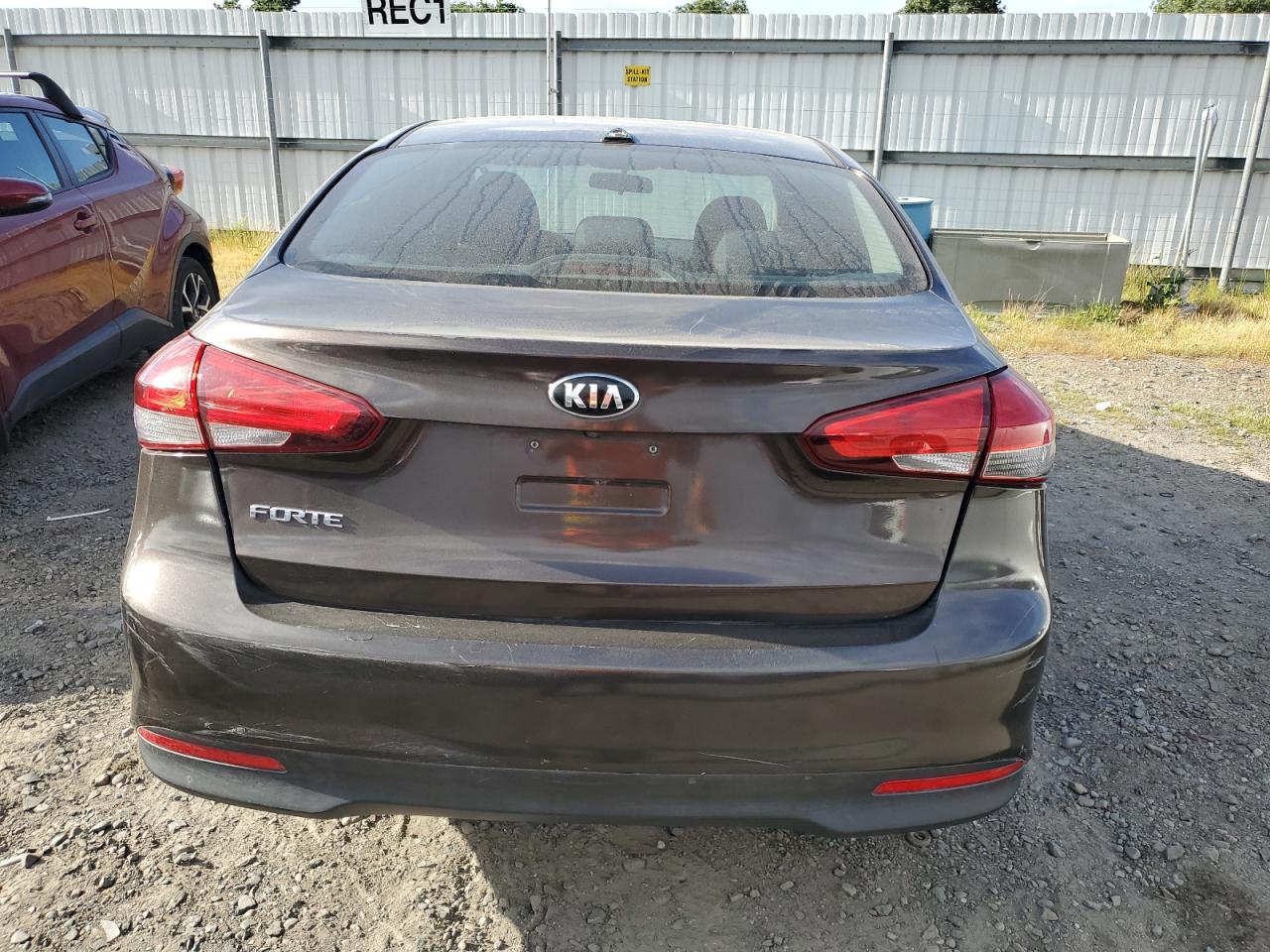 2017 Kia Forte Lx vin: 3KPFL4A7XHE144999