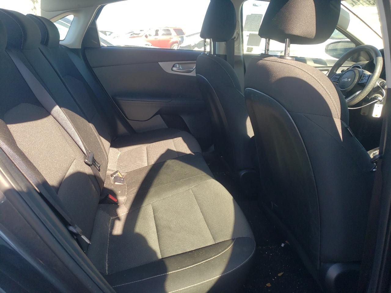 3KPF24AD8NE499271 2022 Kia Forte Fe