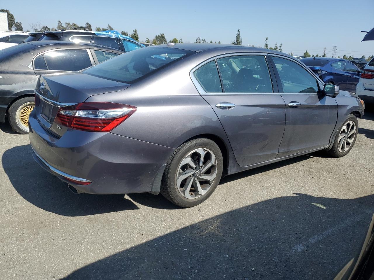 1HGCR3F87HA024160 2017 Honda Accord Exl