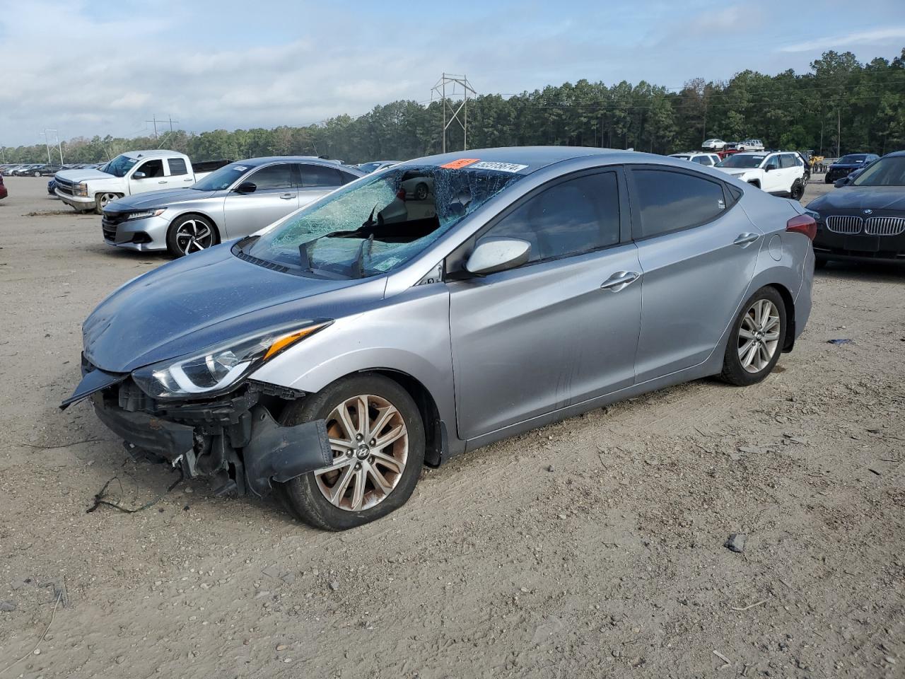 5NPDH4AE2GH753330 2016 Hyundai Elantra Se