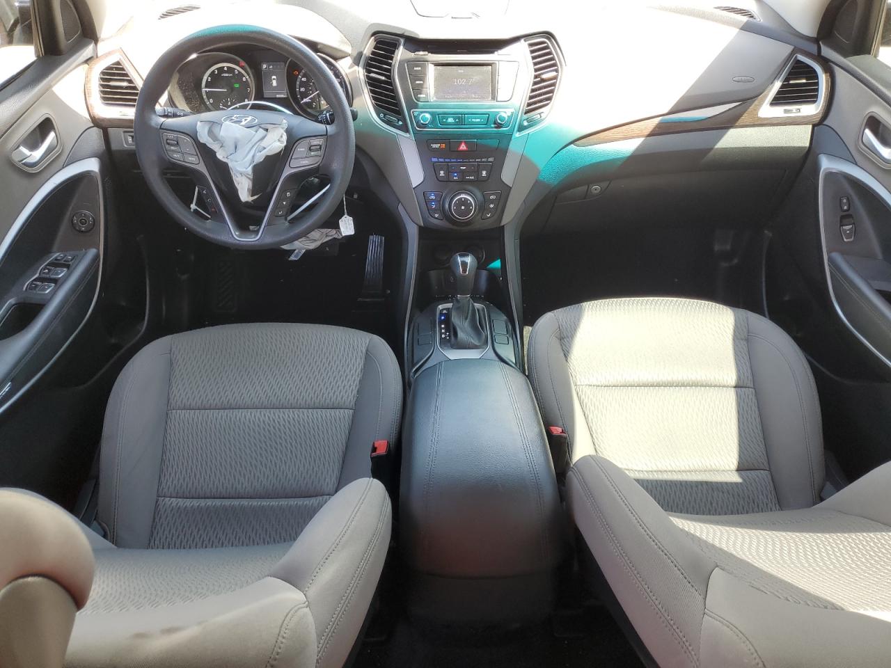 5NMZT3LB3JH081557 2018 Hyundai Santa Fe Sport