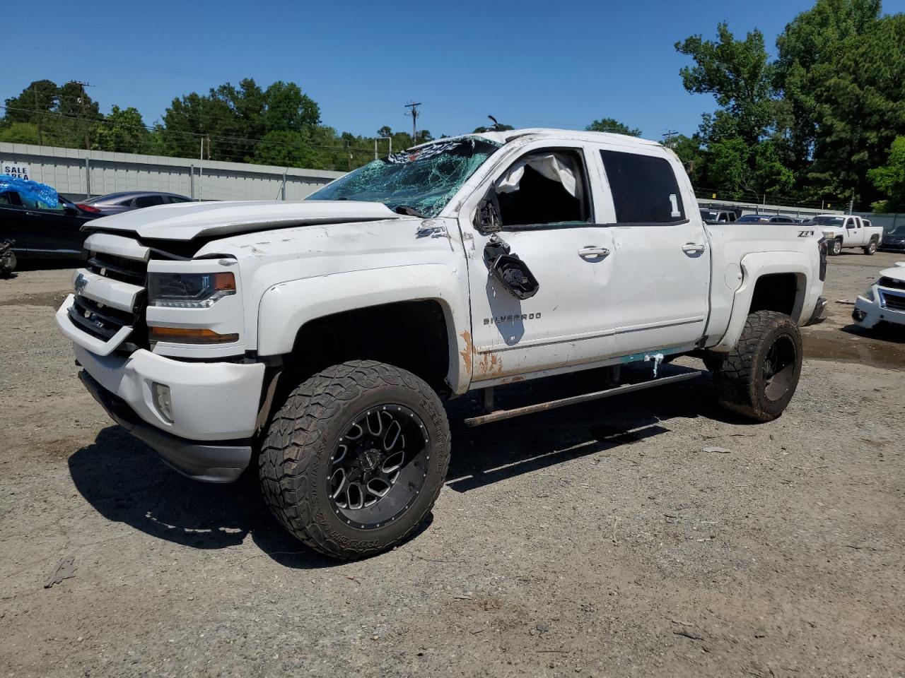 3GCUKREC8HG461134 2017 Chevrolet Silverado K1500 Lt