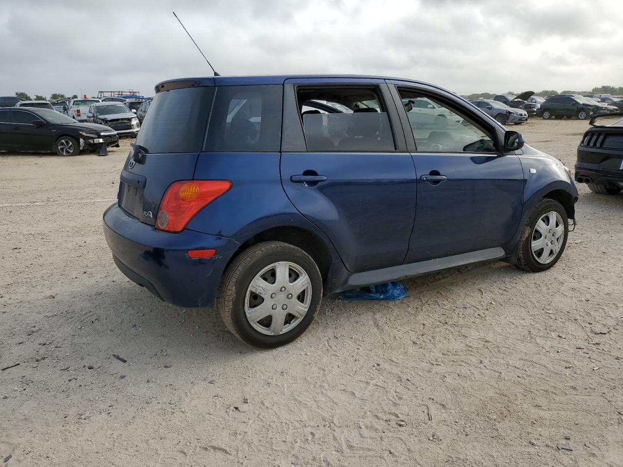 JTKKT624450117941 2005 Toyota Scion Xa