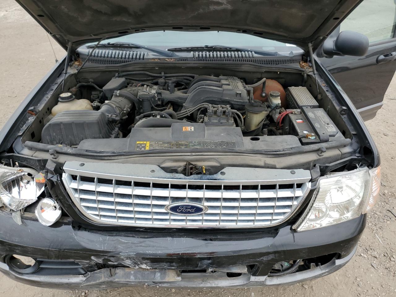 1FMZU63K34UA16537 2004 Ford Explorer Xlt