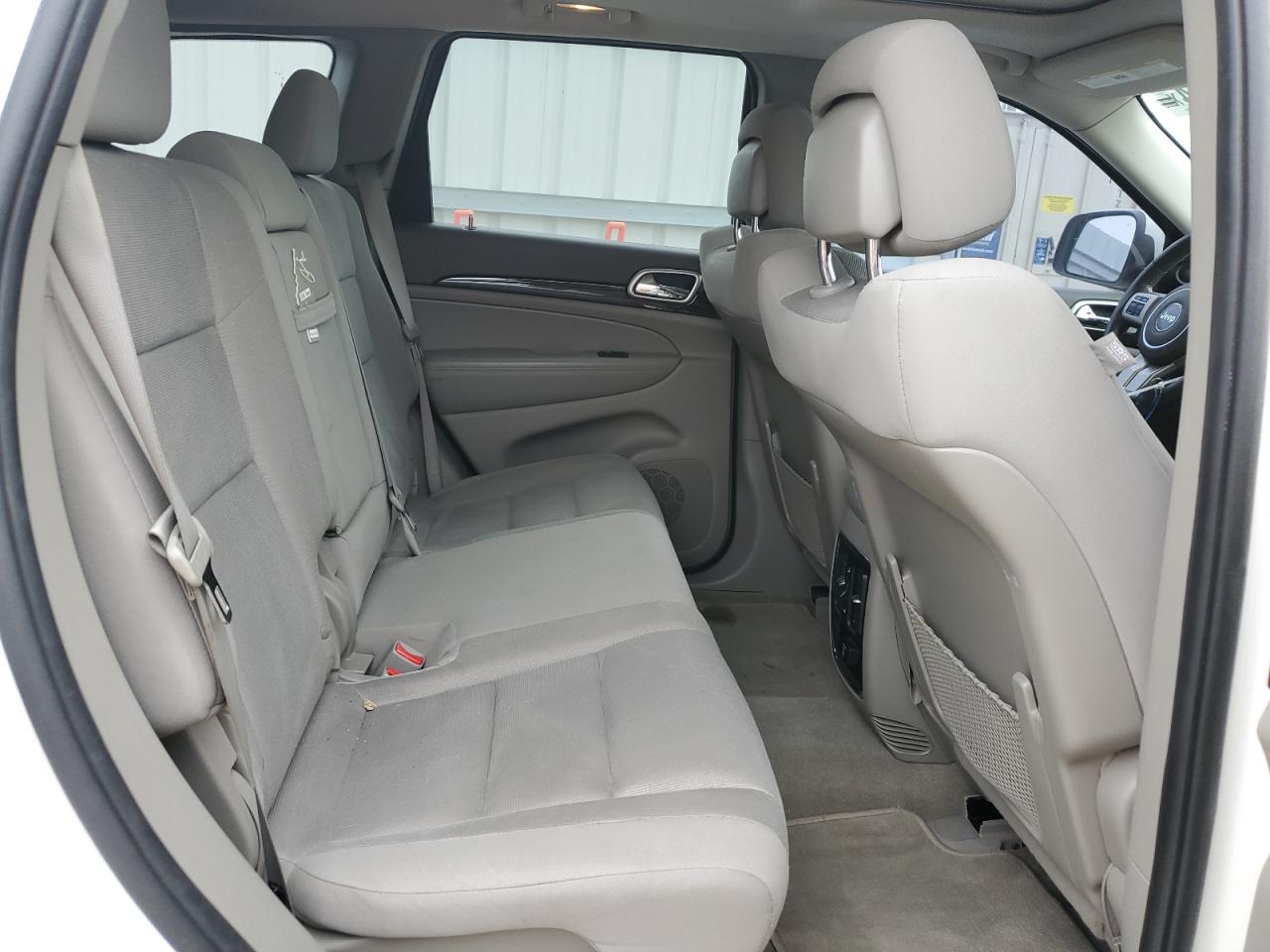 1C4RJFAG6CC289567 2012 Jeep Grand Cherokee Laredo