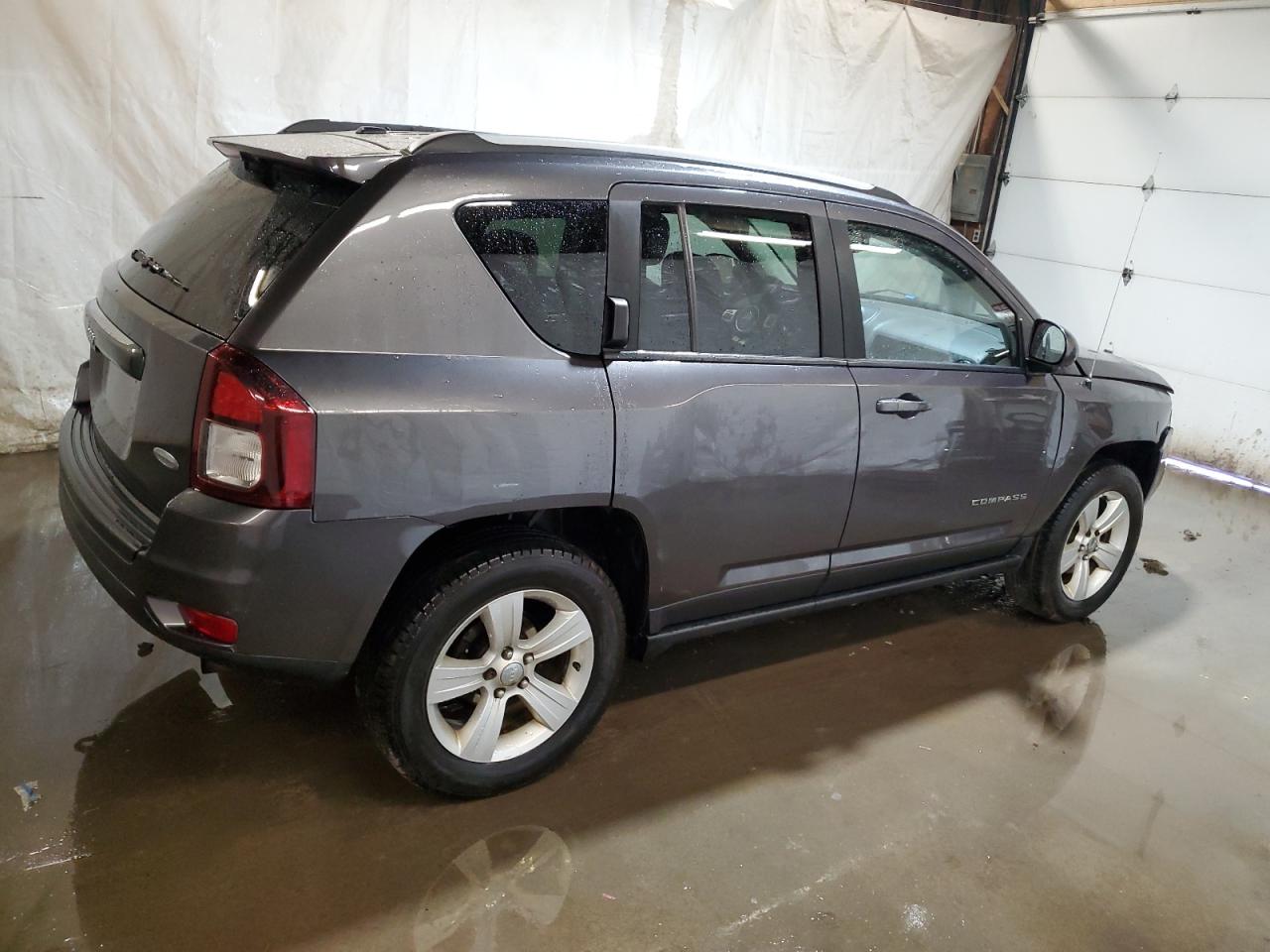 1C4NJDEB5GD558126 2016 Jeep Compass Latitude