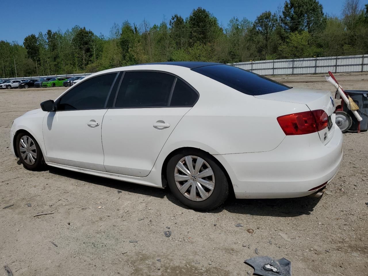 3VW2K7AJXEM229886 2014 Volkswagen Jetta Base