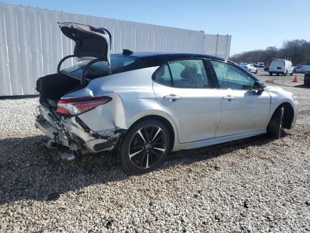 Vin: 4t1bz1hk8ju001297, lot: 50079854, toyota camry xse 20183