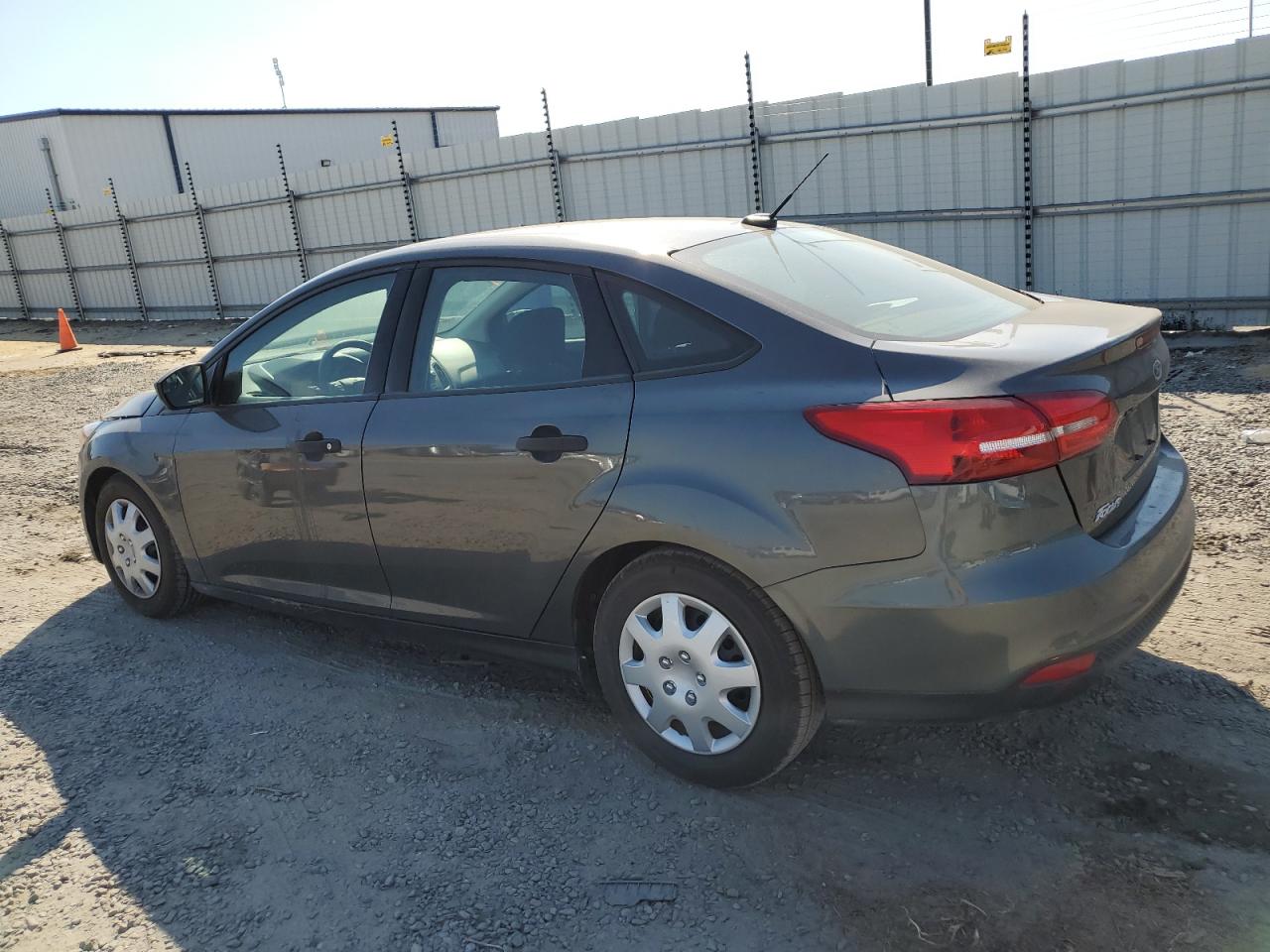 1FADP3E25GL385899 2016 Ford Focus S